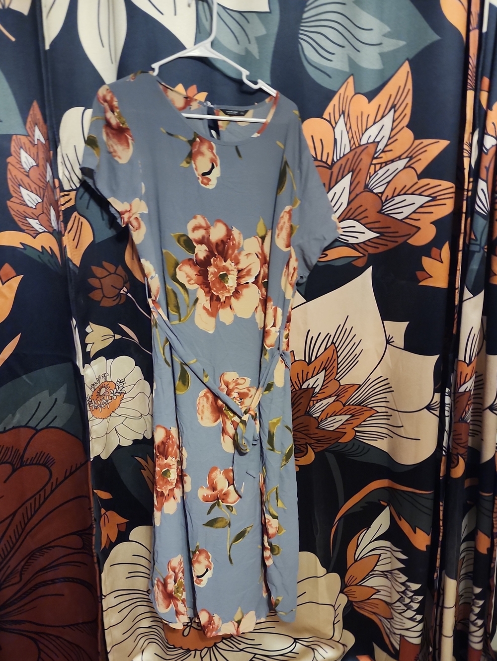 SHEIN Light Blue Floral Tie-Waist Midi Dress with Peach Blooms